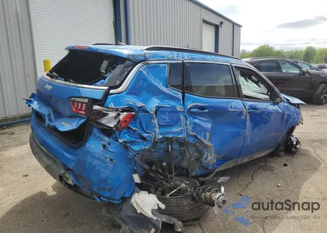 2024 Jeep Compass Latitude Lux from USA, damaged, VIN 3C4NJDFN8RT103342